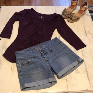 BUBBLEGUM jean shorts in brand new condition. Size 7/8 juniors.